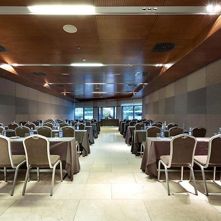 ยูโรสตาร์ สวีทส์ มิราซิเอร่า Hotel มาดริด ภายนอก รูปภาพ The cafeteria