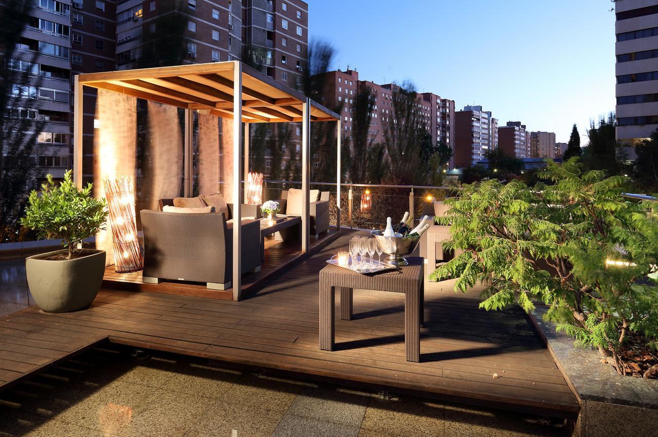 ยูโรสตาร์ สวีทส์ มิราซิเอร่า Hotel มาดริด ภายนอก รูปภาพ The Sky Bar
